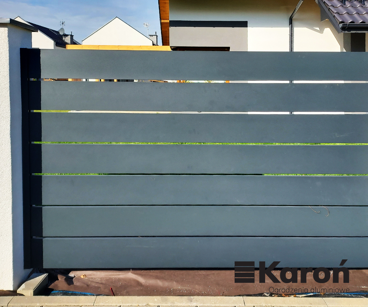 Przęsła aluminiowe 200 mm z wąskimi przerwami – Będzin