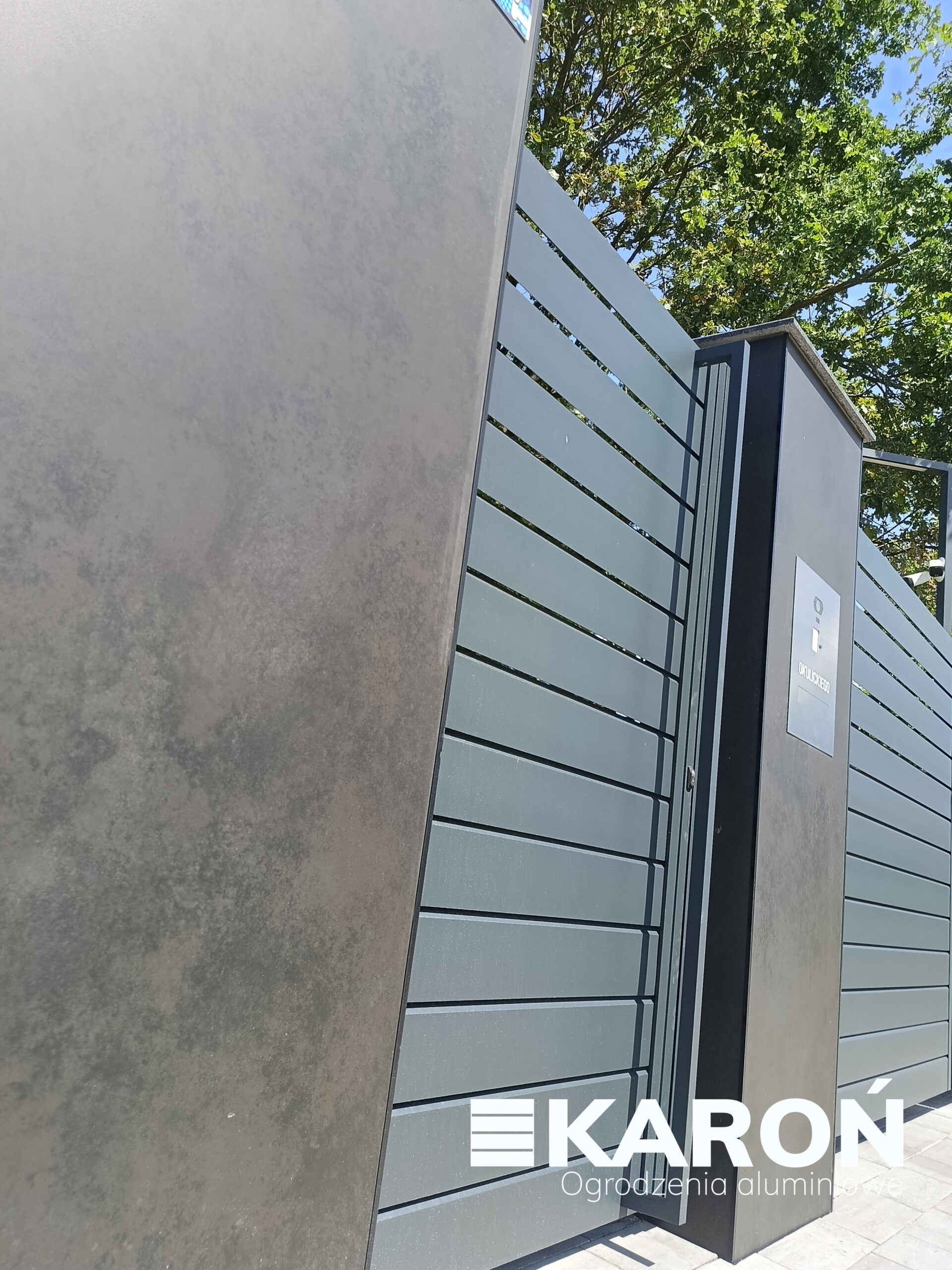 Brama i furtka w systemie żaluzjowym – Częstochowa