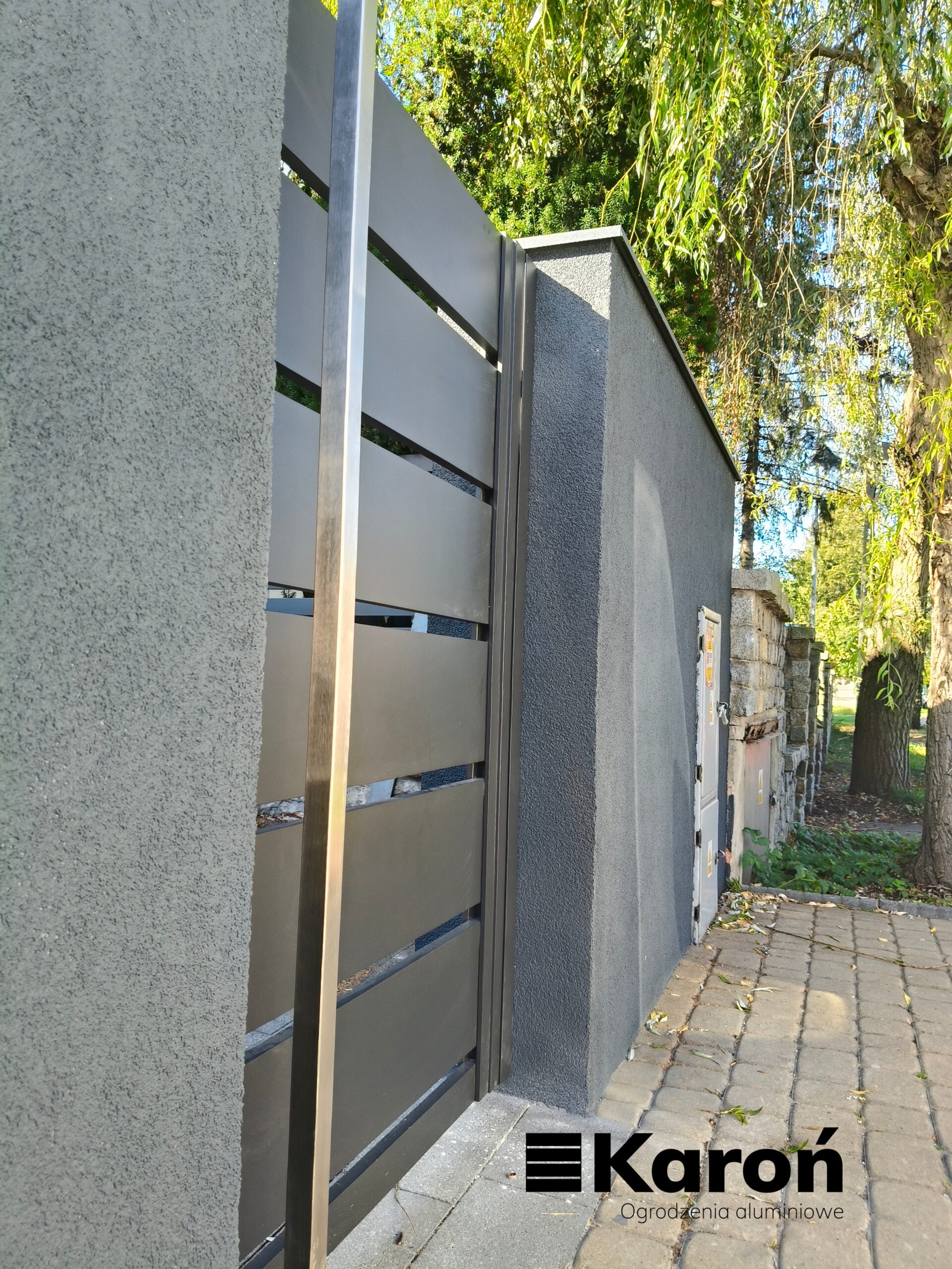 Furtka aluminiowa z antabą ze stali nierdzewnej – Łódź