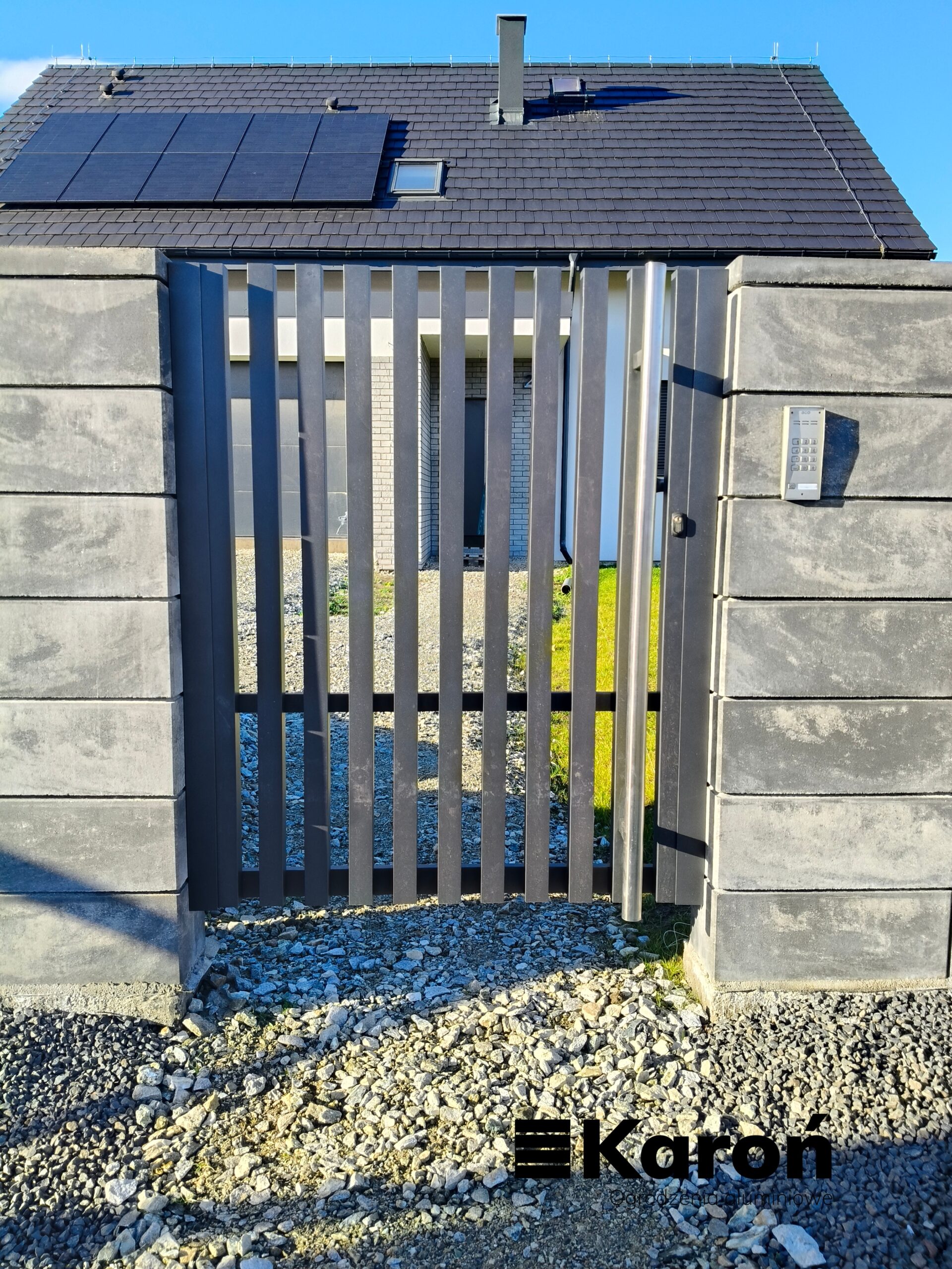 Furtka aluminiowa grzebieniowa z profili 50x50 – Wrocław