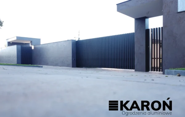 Brama przesuwna i furtka grzebieniowa 100×50 – ogrodzenie aluminiowe Katowice, woj. śląskie | Karoń